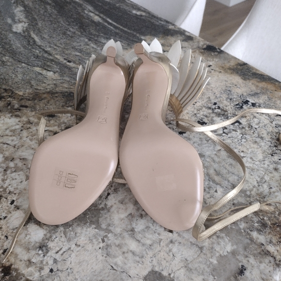 NEW Giuseppe Zanotti Gold Metallic Feather Ankle Tie Heels Size 38 - Picture 11 of 15